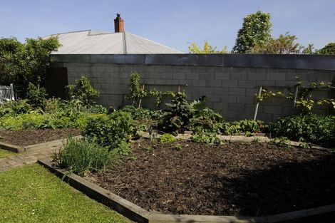 Photo of property in 1 Parsonage Road, Waimate, 7924