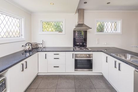 Photo of property in 30 College Street, College Estate, Whanganui, 4500