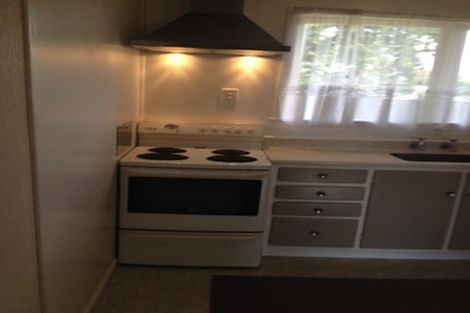 Photo of property in 2/10 Mahon Place, Papatoetoe, Auckland, 2025