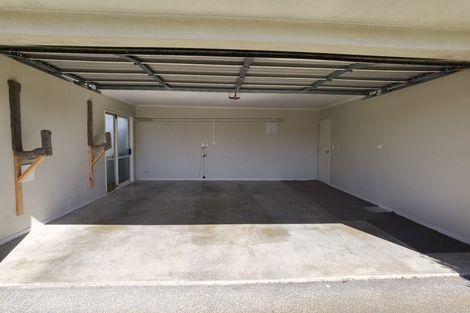 Photo of property in 8 Fergy Crescent, Wattle Downs, Auckland, 2103