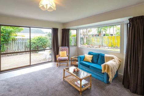 Photo of property in 14a Bungalore Place, Half Moon Bay, Auckland, 2012