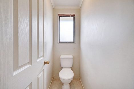 Photo of property in 11 Plumstead Rise, Glen Eden, Auckland, 0602