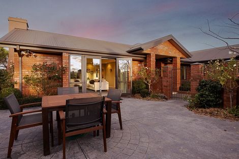 Photo of property in 14 Dunmurry Place, Casebrook, Christchurch, 8051