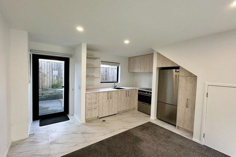 Photo of property in 8/170 Don Buck Road, Massey, Auckland, 0614