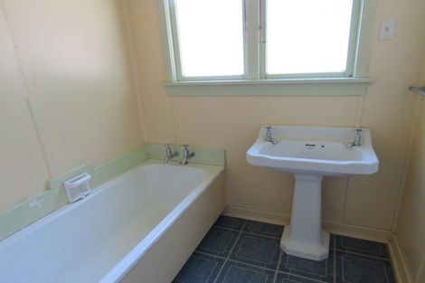 Photo of property in 13 Hunter Street, Edendale, 9825