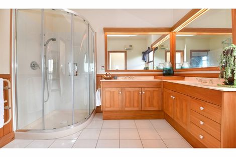 Photo of property in 54 Cherub Place, West Harbour, Auckland, 0618