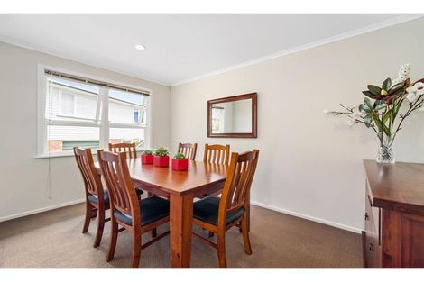 Photo of property in 1/8 Arrow Road, Forrest Hill, Auckland, 0620