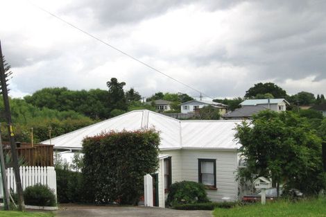 Photo of property in 48 Saltaire Street, Avondale, Auckland, 1026
