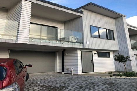 Photo of property in 9d Matuhi Rise, Henderson, Auckland, 0612