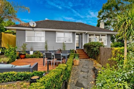 Photo of property in 10 Thomas Rea Place, Te Atatu South, Auckland, 0610