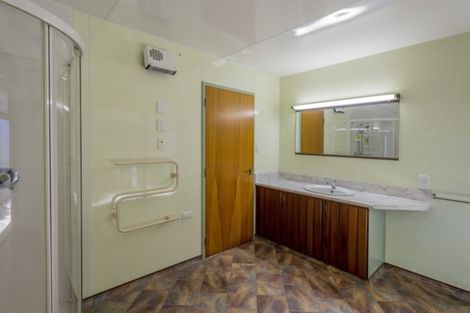 Photo of property in 15 River Glade, Waikanae, 5036