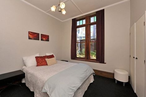 Photo of property in 39 Edinburgh Terrace, Berhampore, Wellington, 6023