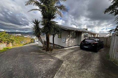 Photo of property in 121 Sunnyside Road, Sunnyvale, Auckland, 0612