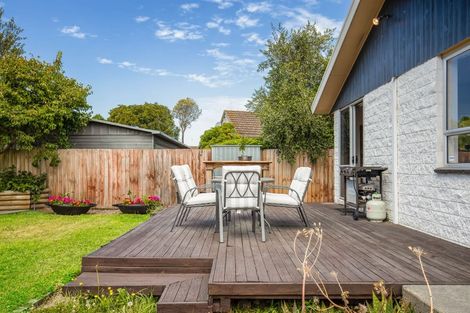 Photo of property in 77 Solomon Avenue, Redwood, Christchurch, 8051