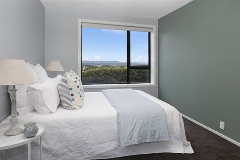 Photo of property in 11b Inverness Lane, Redcliffs, Christchurch, 8081