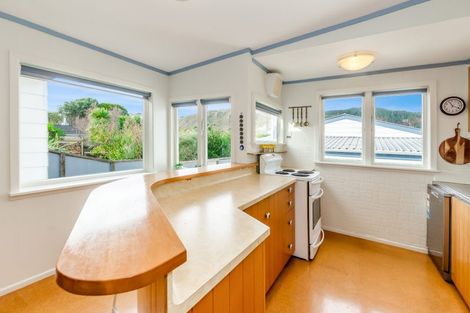 Photo of property in 36 Moana Road, Paraparaumu, 5032