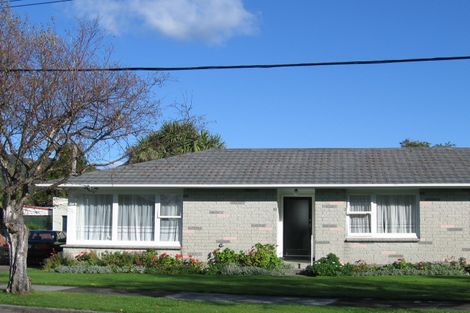Photo of property in 6 Derwent Lee Grove, Epuni, Lower Hutt, 5011