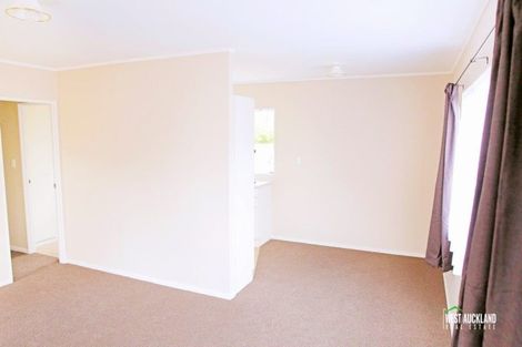 Photo of property in 34e Ranui Station Road, Ranui, Auckland, 0612