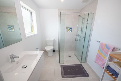 Photo of property in 5 Eagles Way, Cable Bay, 0420