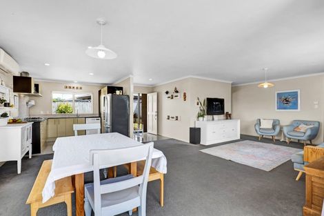 Photo of property in 6b Faber Place, Inglewood, 4330