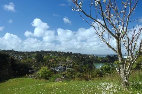 Photo of property in 1 Buckleys Track, Paremoremo, Auckland, 0632