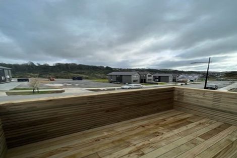 Photo of property in 15 Holystone Road, Whitby, Porirua, 5024