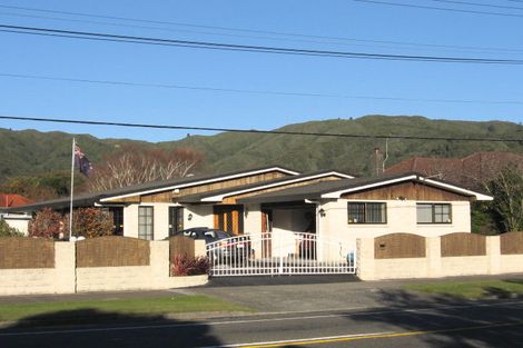 Photo of property in 135 Stokes Valley Road, Stokes Valley, Lower Hutt, 5019