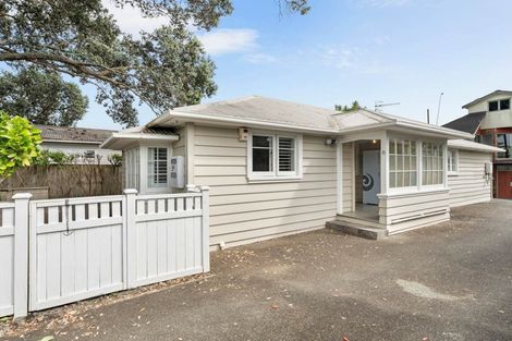 Photo of property in 33 Shackleton Road, Mount Eden, Auckland, 1024