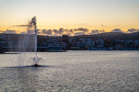 Photo of property in 286 Oriental Parade, Oriental Bay, Wellington, 6011