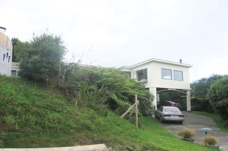 Photo of property in 19 Walnut Way, Maungaraki, Lower Hutt, 5010