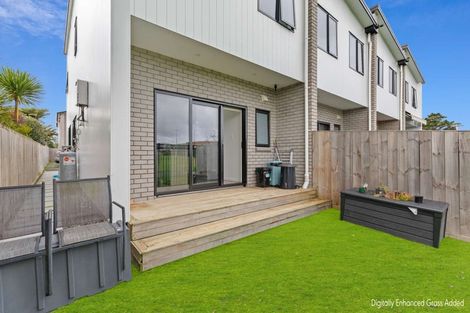 Photo of property in 15c Arney Road, Ranui, Auckland, 0612