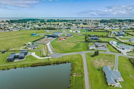 Photo of property in 10 Carex Grove, Foxton Beach, Foxton, 4815