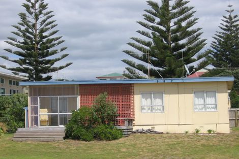 Photo of property in 28 Broadway Road, Waihi Beach, 3611