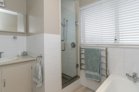 Photo of property in 12 Vivian Drive, Omokoroa, 3114