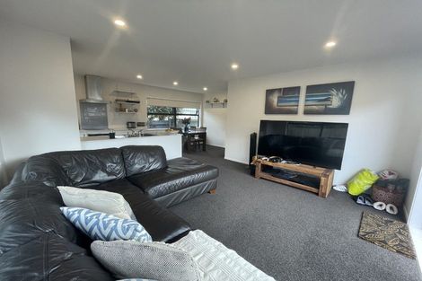Photo of property in 16 Challinor Street, Pakuranga, Auckland, 2010