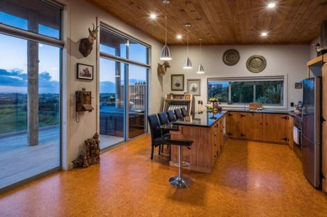 Photo of property in 194 Peka Peka Road, Peka Peka, Waikanae, 5391