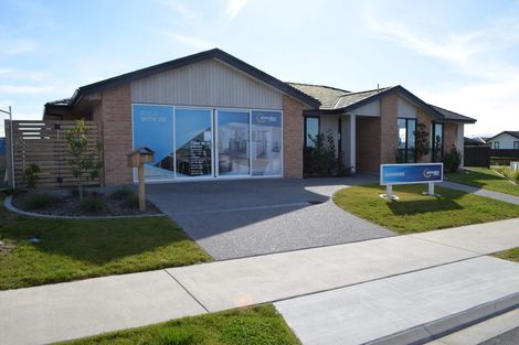 Photo of property in 2 Flaxmill Way, Papamoa, 3118