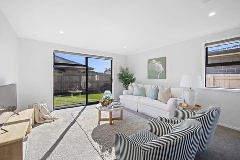 Photo of property in 7 Nukuroa Close, Waitara, 4320