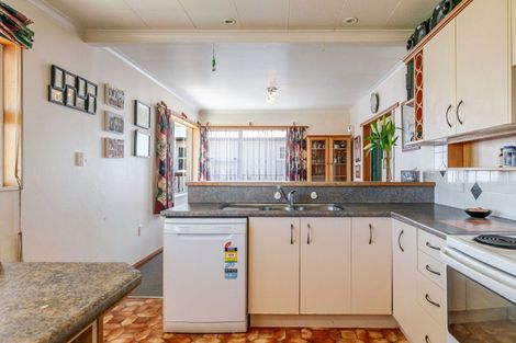 Photo of property in 73 College Street, Awapuni, Palmerston North, 4412