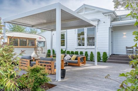 Photo of property in 250 Main Street, Greytown, 5712