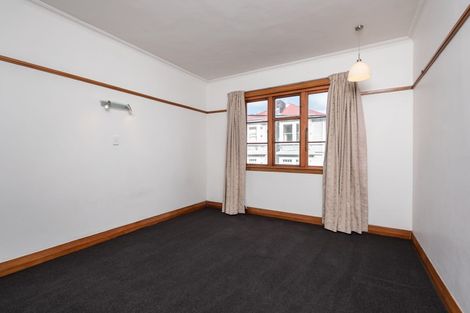 Photo of property in Ionian Flats, 123-125 Brougham Street, Mount Victoria, Wellington, 6011