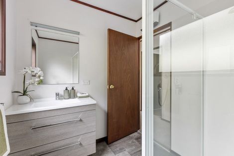 Photo of property in 80 Marellen Drive, Red Beach, 0932