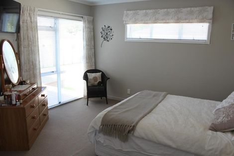 Photo of property in 177 Mangorei Road, Merrilands, New Plymouth, 4312