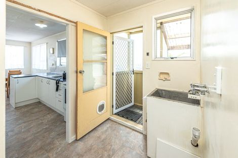 Photo of property in 35 Karyn Street, Castlecliff, Whanganui, 4501