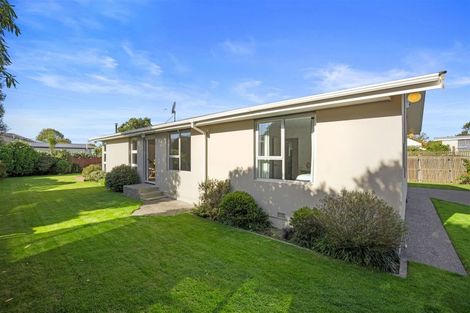 Photo of property in 24 Bucknell Street, Sockburn, Christchurch, 8042
