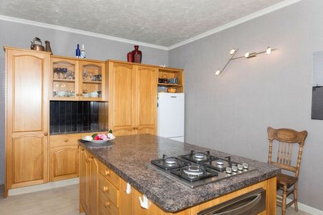 Photo of property in 40 Queen Street, Dannevirke, 4930