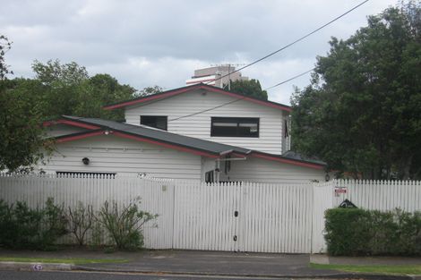 Photo of property in 14 Nile Road, Milford, Auckland, 0620