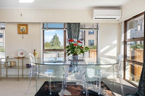 Photo of property in 4/24 Alfriston Road, Manurewa East, Auckland, 2102