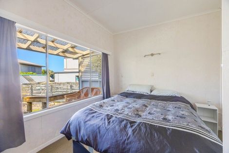 Photo of property in 9 Ohinemuhu Road, Porangahau, 4293