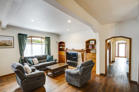 Photo of property in 911 Churchill Street, Akina, Hastings, 4122